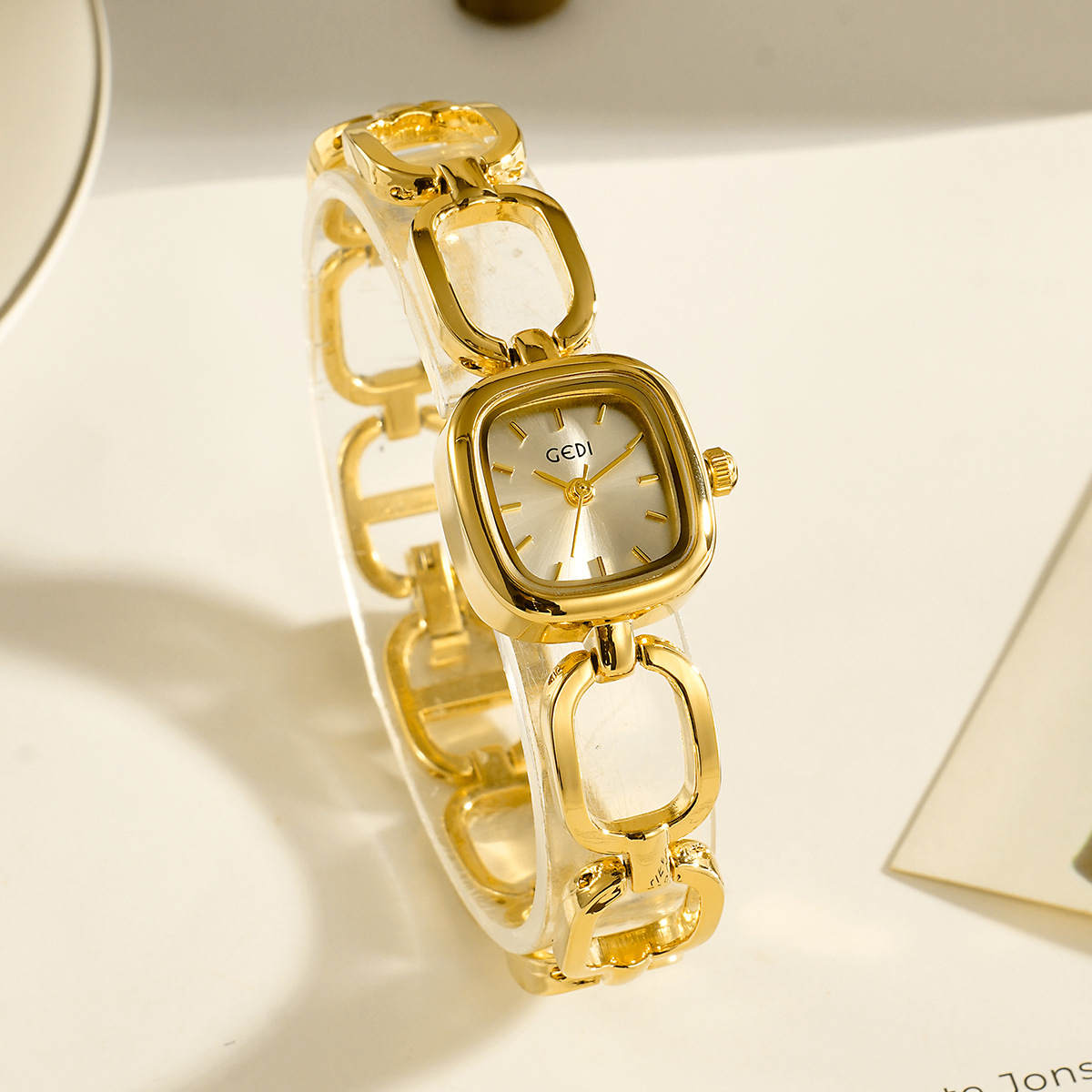 Relojes de Mujer Marca GEDI, E - Luxury Watch List reseña y precio